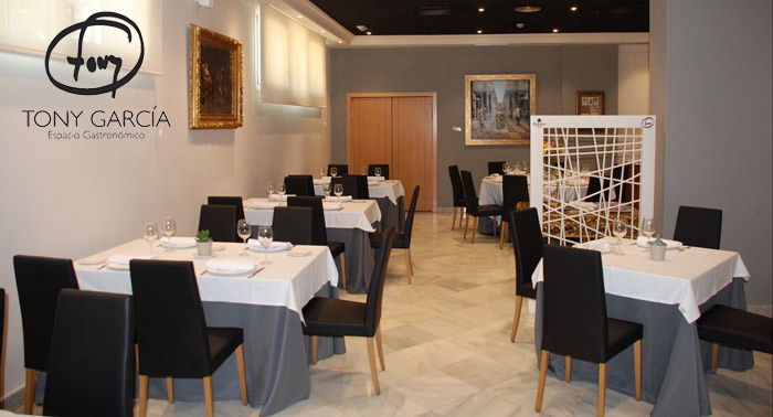 ¡Experiencia única! Menú Degustación + 4 Bebidas + Postre del Chef Tony García