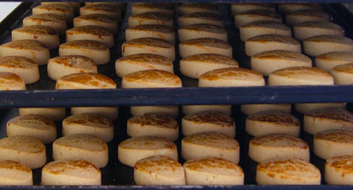 2 kg del auténtico sabor de la Tradición: Mantecados Artesanales Surtidos de Laujar de Andarax