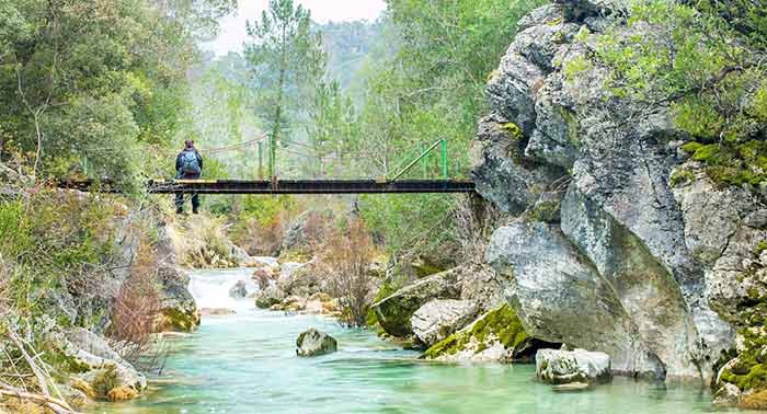 Desconecta en el Parque Natural de Cazorla con 1, 2 o 3 Noches de Hotel y Cena