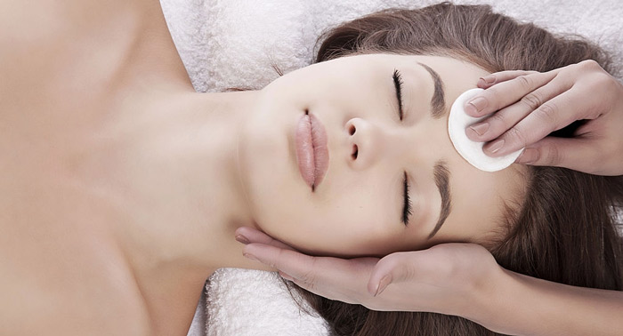 Rejuvenece tu rostro eliminando en profundidad las células muertas con Punta de Diamante