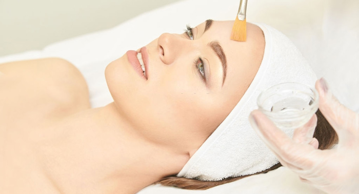 Rejuvenece tu rostro eliminando en profundidad las células muertas con Punta de Diamante