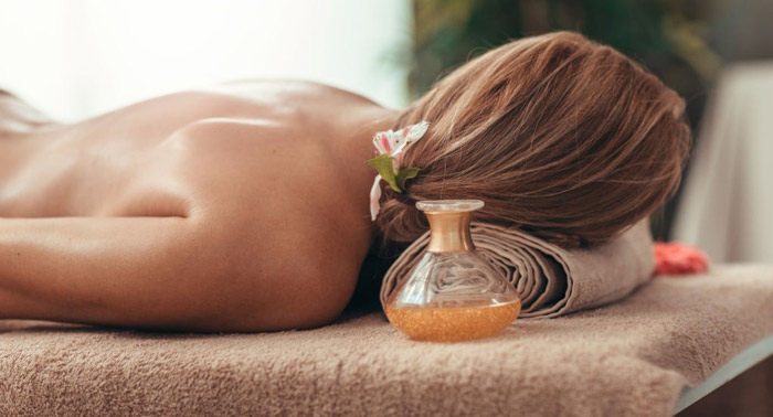 El mejor regalo: Peeling + masaje de chocolaterapia o Ritual de lujo de Natura Bissé