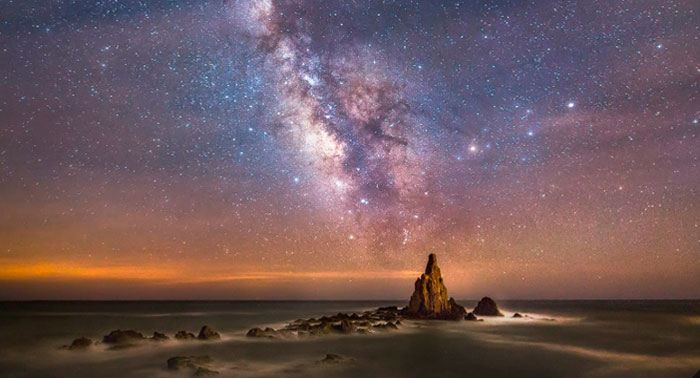 Envuélvete en la Magia de este Senderismo Nocturno y Observación de Estrellas en Cabo de Gata