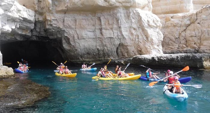 Combina Mar y Aventura con esta Ruta en Kayak por Cabo de Gata + Snorkel + Fotos + Bebida