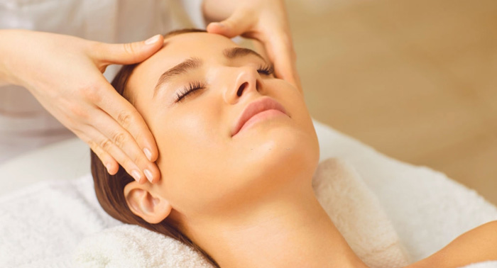 Masaje Relajante con aceites esenciales y aromaterapia + Peeling corporal. ¡Puro relax!