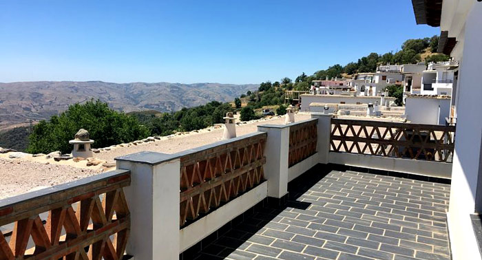 ¡Descubre Bérchules! Para 2 personas: 1 Noche + Desayuno o MP + Visita a Finca y Ganadería