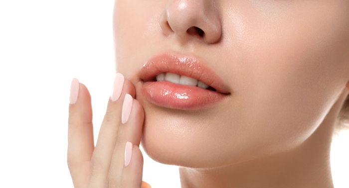 1 o 2 Sesiones de Tratamiento HIFU Facial y opción volumen de labios o mascarilla de vitamina C