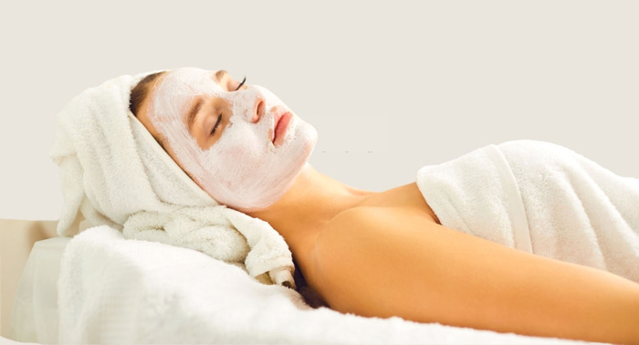 ¡Consigue un rostro impecable! Tratamiento de Higiene Facial Deluxe en Estética Borbalán