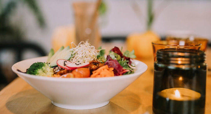 ¡Deliciosa experiencia! 2 Poke Bowl + 2 Bebidas + 1 Postre en Defontina & Uva Almerimar