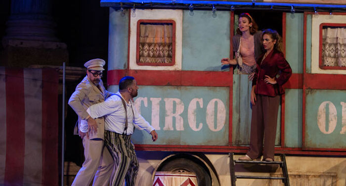 Entradas para la Comedia de Toni Acosta y Pepón Nieto 'El Anfitrión' en Auditorio de Roquetas