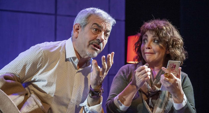 Entradas Zona B para el Teatro 'Asesinos Todos' en el Auditorio Roquetas de Mar