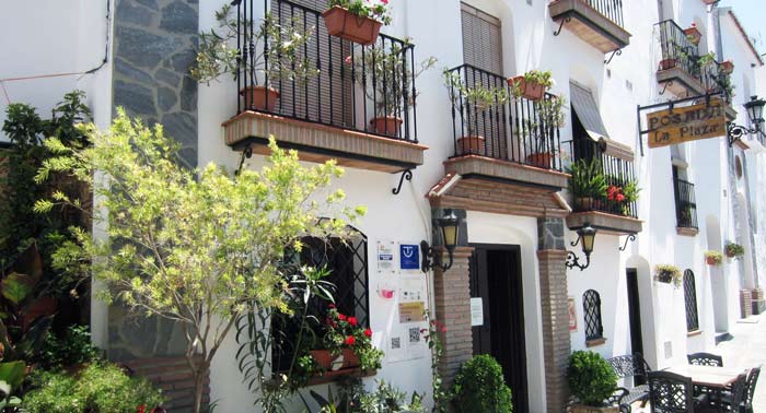 ¡Regala una Escapada a la Axarquía Malagueña! 1 Noche + Desayuno + 1h de Spa + Cena