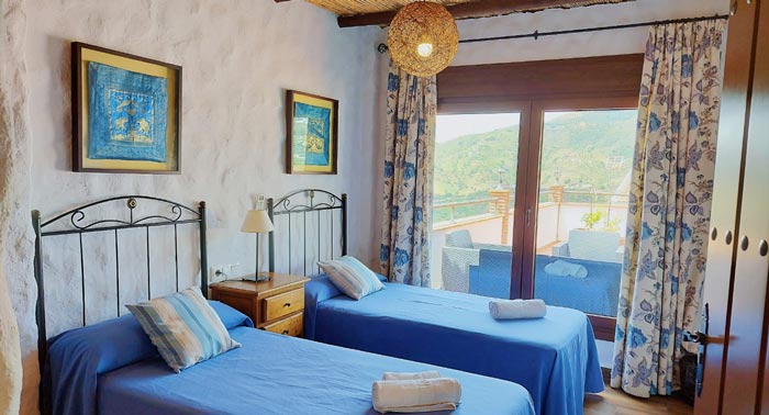 Regala una escapada romántica a la Axarquía Malagueña: 2 noches con Jacuzzi privado