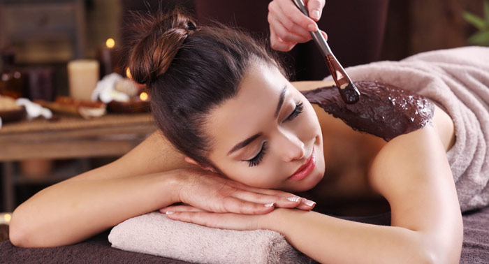 ¡Puro relax! Peeling corporal + Masaje con vinoterapia + Envoltura de Vino