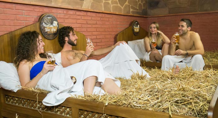 Para 2: Circuito Beer Spa + degustación cerveza + Tableta chocolate de cerveza + Pack cervezas