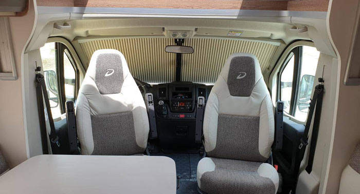 ¡Descubre una forma diferente de viajar! Alquiler de Autocaravana de 4 Plazas durante 3 Noches 