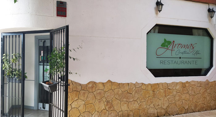 ¡Auténtico lujo para 2! Entrante y bebidas, Principal, Postre y cafés, de la Chef Cristina Ulla