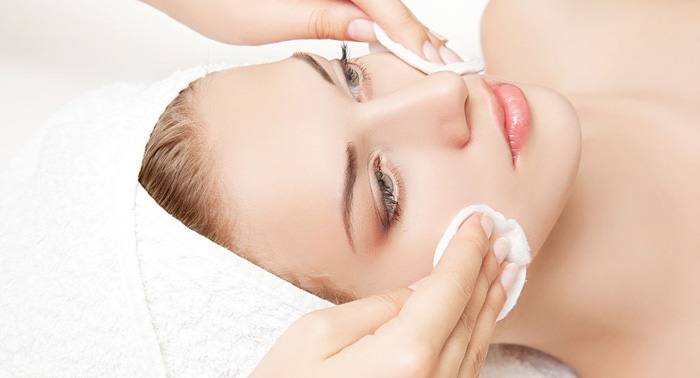 Regala Belleza: Espectacular Tratamiento Facial de Oro de 24 Kilates
