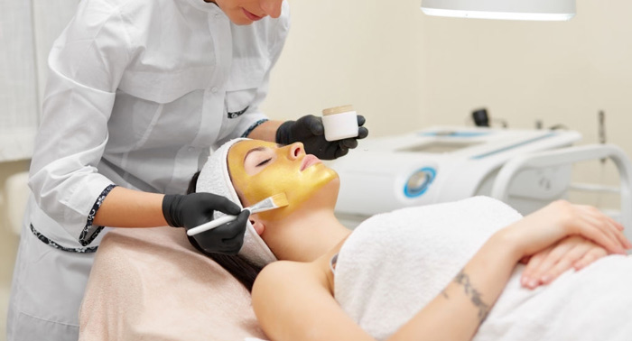 Regala Belleza: Espectacular Tratamiento Facial de Oro de 24 Kilates