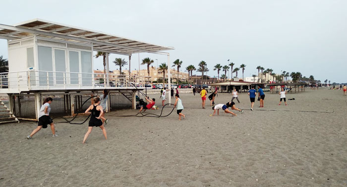 ¡Ponte en forma! 8 Clases en un Mes de Entrenamientos en Grupo al Aire Libre con Leo Porolli