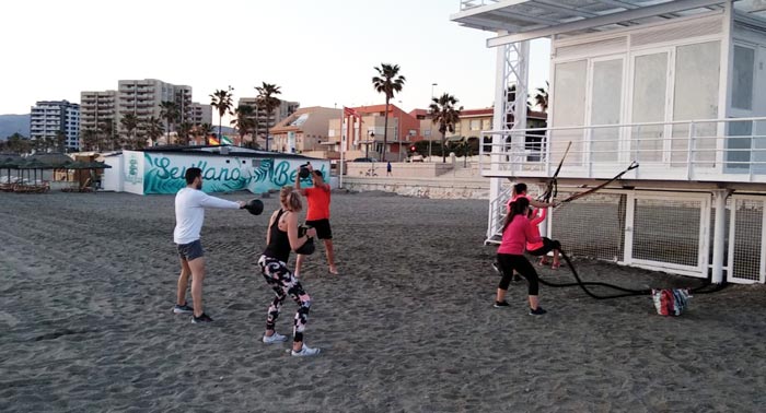 ¡Ponte en forma! 8 Clases en un Mes de Entrenamientos en Grupo al Aire Libre con Leo Porolli
