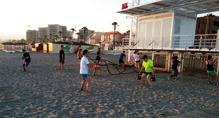 ¡Ponte en forma! 8 Clases en un Mes de Entrenamientos en Grupo al Aire Libre con Leo Porolli