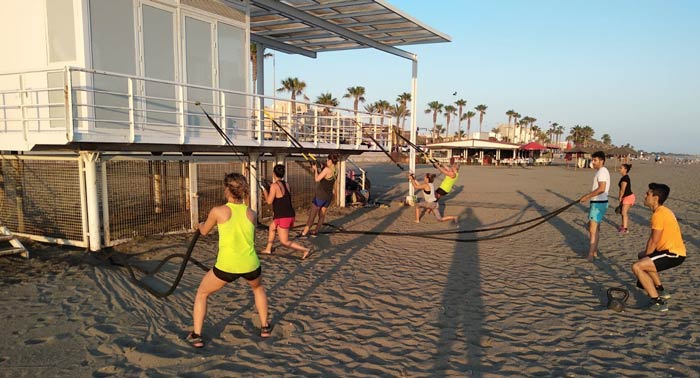 ¡Ponte en forma! 8 Clases en un Mes de Entrenamientos en Grupo al Aire Libre con Leo Porolli