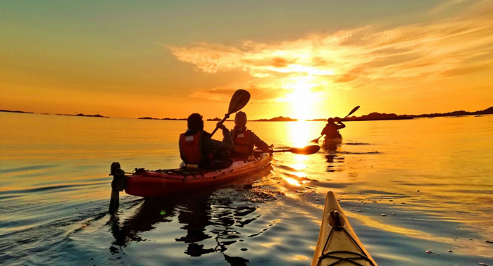 Kayak por el Parque Natural de San José para ver el amanecer/atardecer... ¡planazo inmejorable!