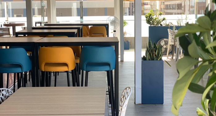 ¡Sabores con vistas panorámicas! 1 Entrante + 1 Principal + 2 Bebidas La Cuarta Planta