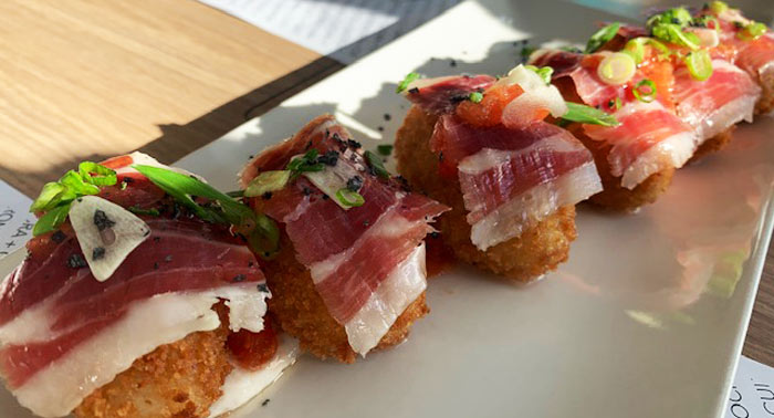 ¡Sabores con vistas panorámicas! 1 Entrante + 1 Principal + 2 Bebidas La Cuarta Planta