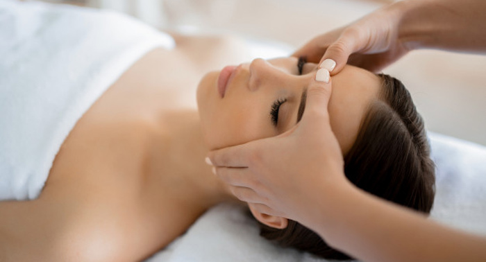 Piel Perfecta: 1, 3 o 5 Sesiones de Radiofrecuencia Facial + Ampolla Ácido Hialurónico + Masaje