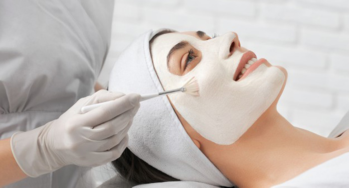 Piel Perfecta: 1, 3 o 5 Sesiones de Radiofrecuencia Facial + Ampolla Ácido Hialurónico + Masaje