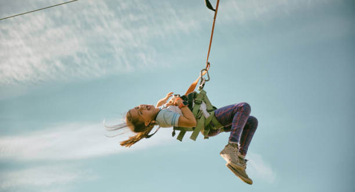 Planazo en familia: Entradas al parque multiaventura Murapark, Tirolinas, Karts, Rocódromo... 