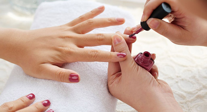 ¡Luce manos bonitas! Manicura con Esmaltado Semipermanente en Princes Nails