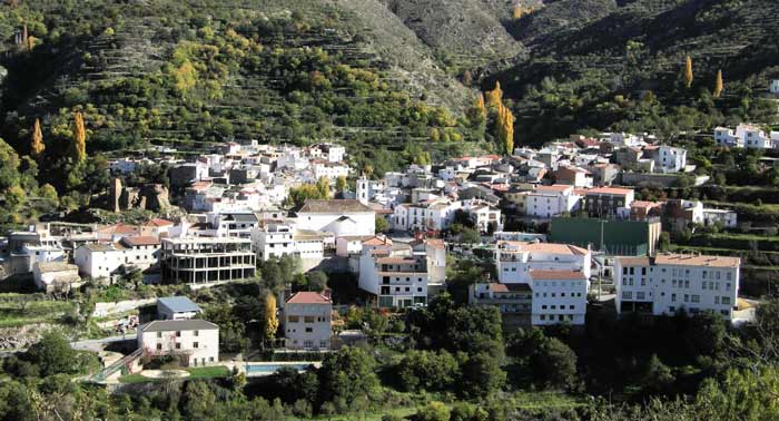 ¡Descubre la Sierra de los Filabres! 1 o 2 Noches Rurales cerca del Observatorio Calar Alto