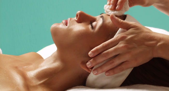 ¡Ideal para antes del verano! Revitalización Facial con este Peeling Luminoso