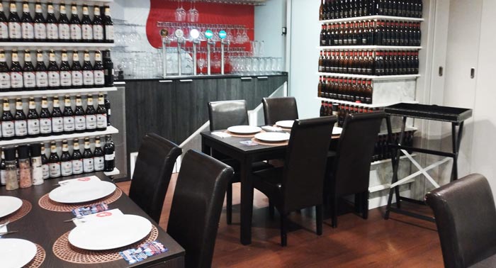 Disfruta la comida Vasca: 20 Pintxos + 4 Bebidas + 2 postres en Dehesa Gastronómica