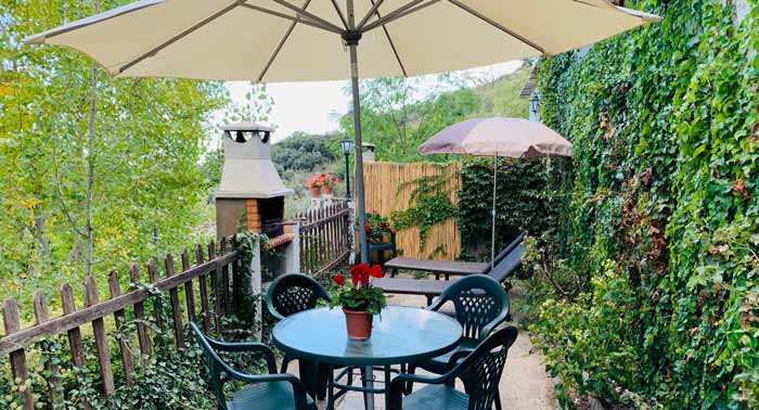 Regala una escapada rural romántica a La Alpujarra: Alojamiento + Sesión Sauna y Jacuzzi 