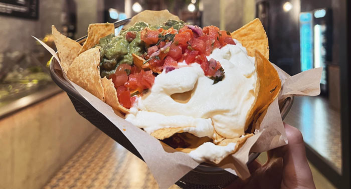 ¡Auténtico Menú TexMex en El Burro Triste! Burritos, Nachos, Bebidas y Helados Ben & Jerry's