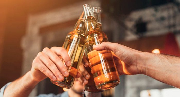 Cata de Cervezas, Aperitivo, Ensalada, Rosca Gallega y Postre para 4 pax en Dehesa Gastronómica