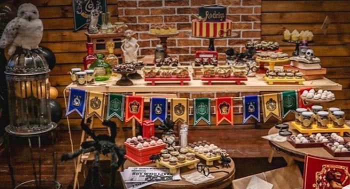 ¿Tienes un evento? Impresionante Mesa dulce tematizada para hasta 10 personas