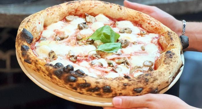 ¡Delicioso! Antipasto + Pasta o Pizza + Postre y 2 Bebidas en Scapricciatiello 2.0