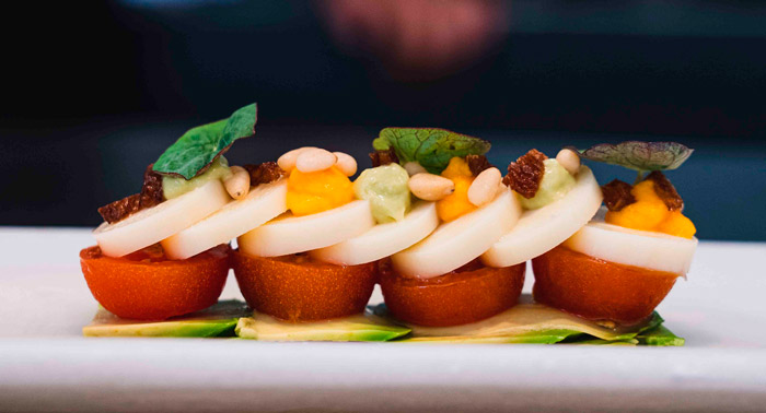 Siente la gastronomía en vivo con el Chef Tony García: Menú Degustación con Postre
