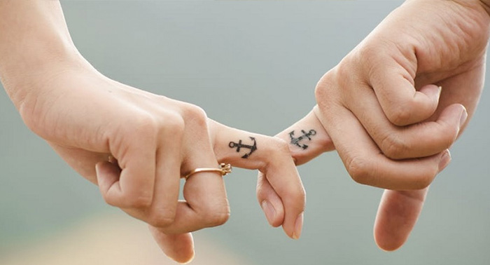 ¡Tatuaje doble! Tatúate con tu pareja, mejor amigo, hermana... ¡2 tatus en Hueso Tattoo Ink!