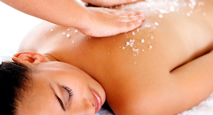 Perfect Skin: Peeling Corporal + Masaje de Hidratación en Synergia Salud & Bienestar
