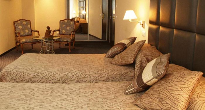 ¡Descubre Valencia en compañía! 1, 2 o 3 Noches + Desayuno Buffet en Hotel Benetússer