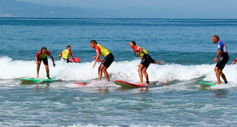 Curso de Surf o Windsurf de Iniciación en Almerimar: ¡2h de pura diversión y adrenalina!