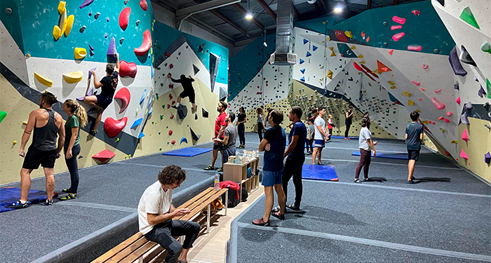 Emociom, Almería. ¿Tu primera aventura de escalada? Ven a Climbbox a ...