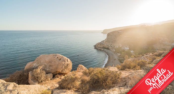 Regala exclusividad con 1 o 2 Noches en la Torre de La Garrofa con vistas al Mar Mediterráneo