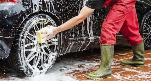 Coche reluciente: Lavado Interior y Exterior con opción Lavado Premiun 